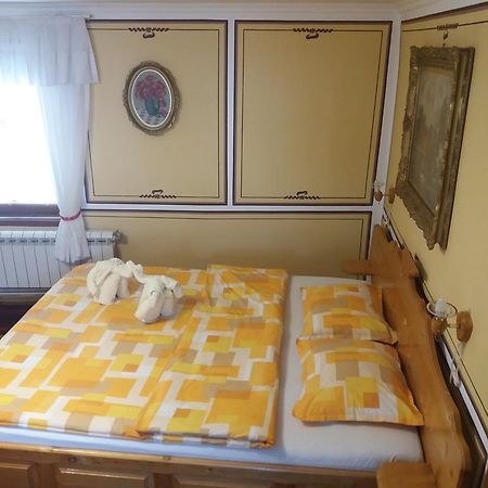 Guest House Bashtina Striaha Koprivstica Kültér fotó
