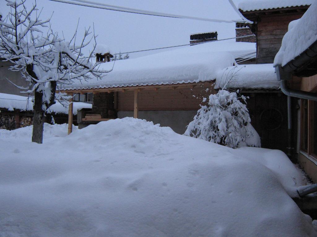 Guest House Bashtina Striaha Koprivstica Kültér fotó