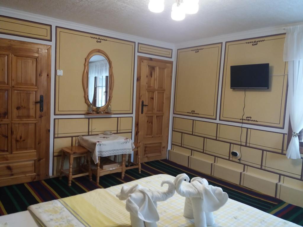 Guest House Bashtina Striaha Koprivstica Kültér fotó