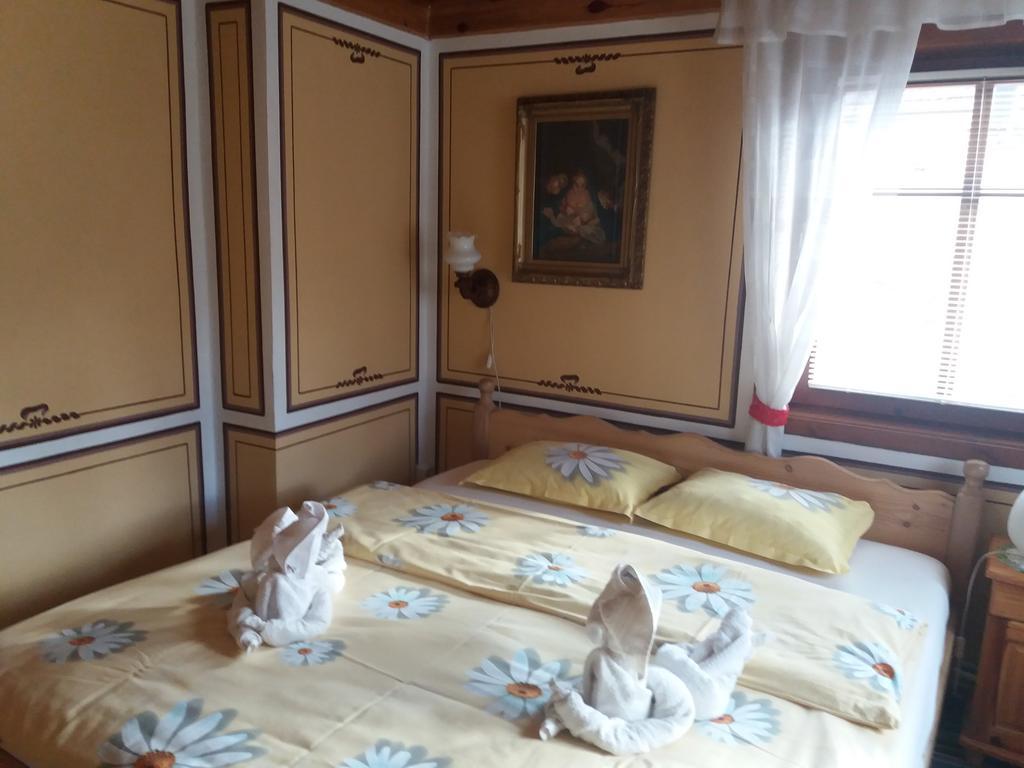 Guest House Bashtina Striaha Koprivstica Kültér fotó