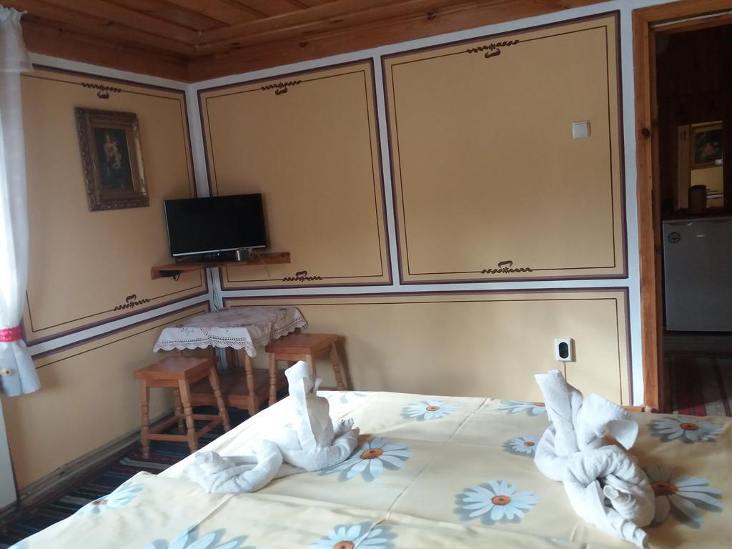 Guest House Bashtina Striaha Koprivstica Kültér fotó