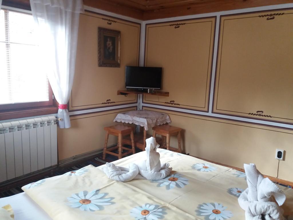 Guest House Bashtina Striaha Koprivstica Kültér fotó