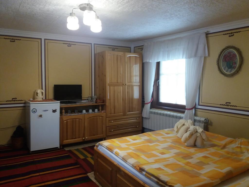 Guest House Bashtina Striaha Koprivstica Kültér fotó