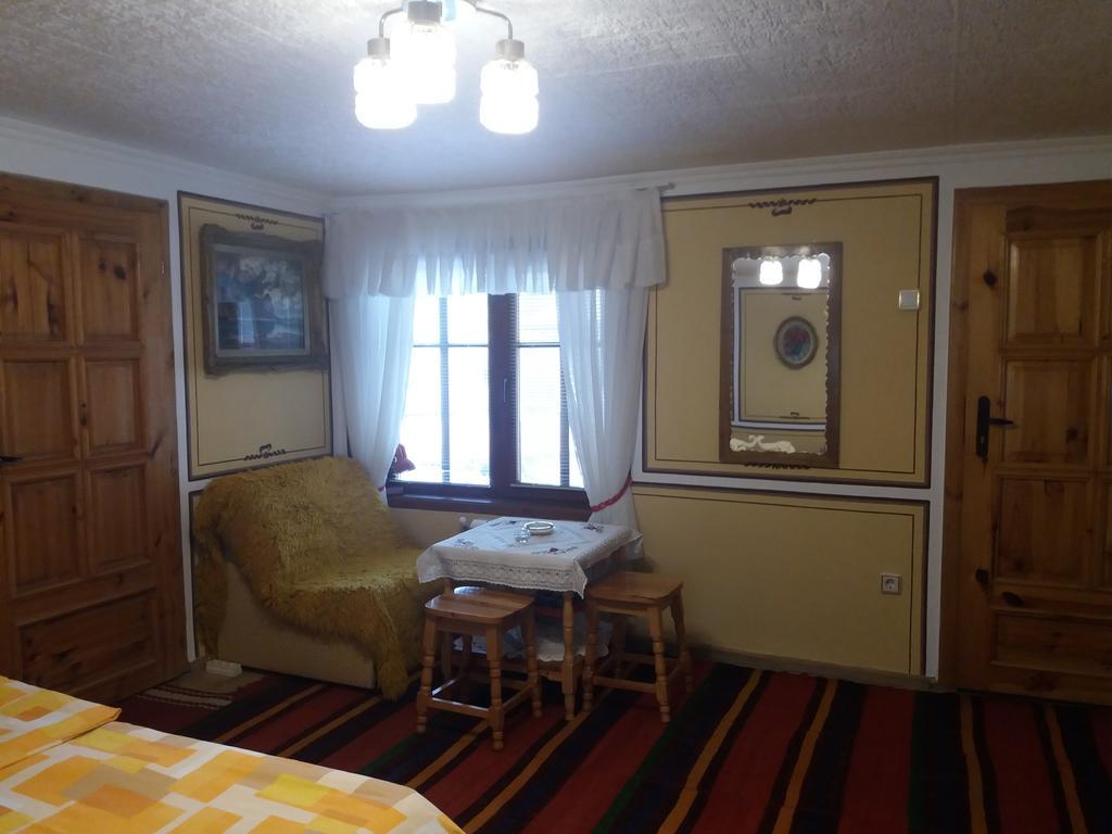 Guest House Bashtina Striaha Koprivstica Kültér fotó